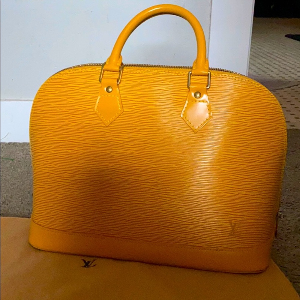 Vintage Louis Vuitton Mustard Yellow Epi Alma PM